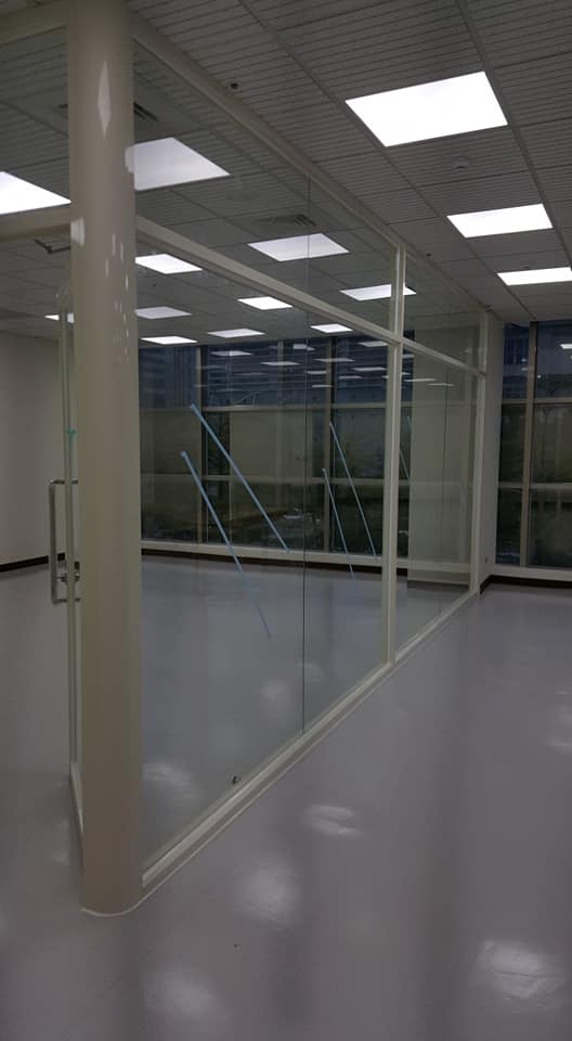 辦公室鋁框玻璃隔間